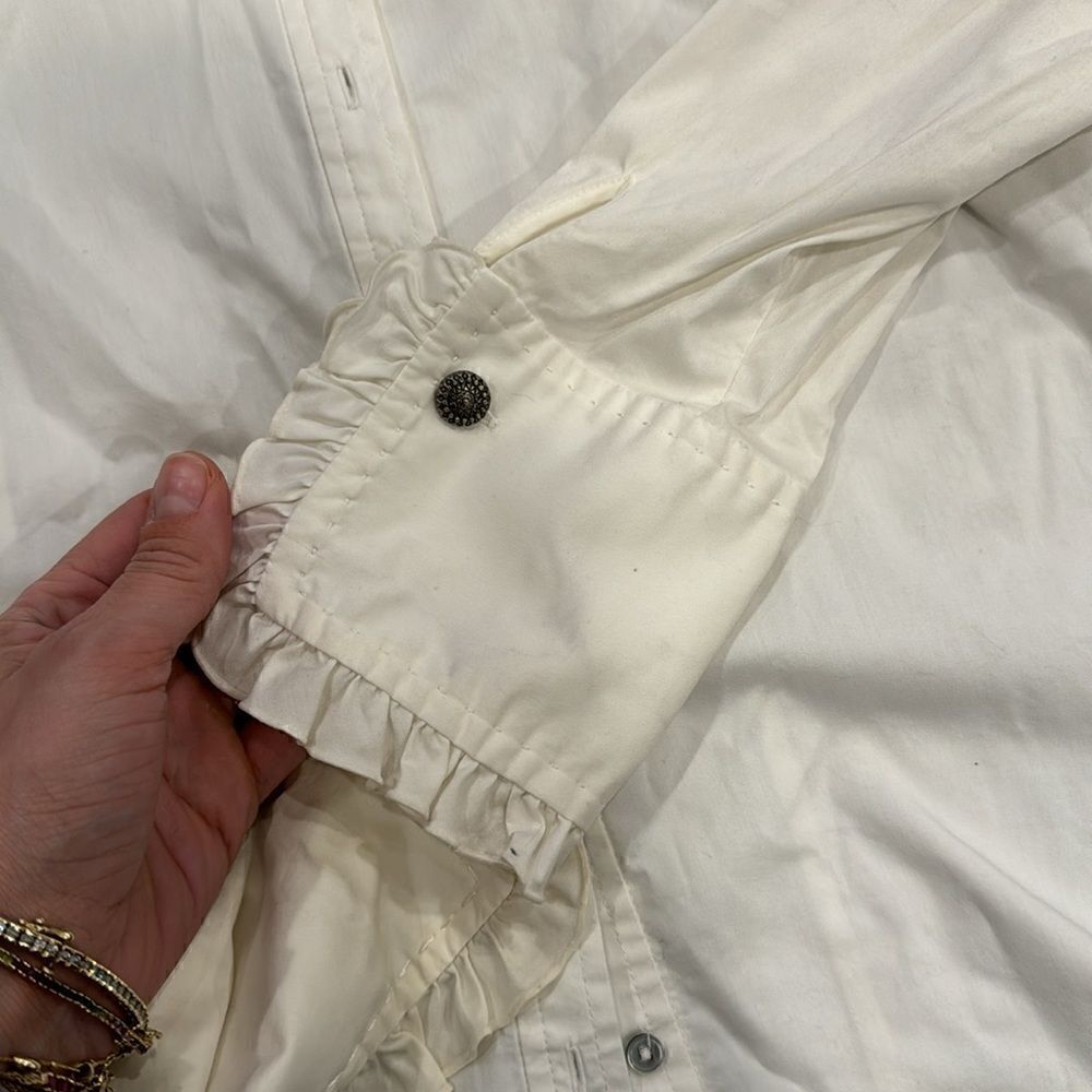 Tahari button down - Picture 3 of 7